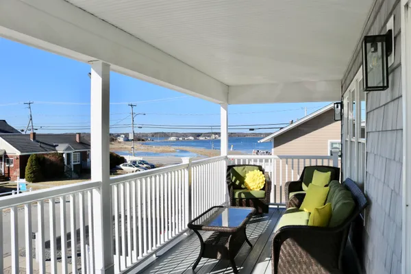$1,895,000 | 562 Nashua Street, Seabrook, NH 03874