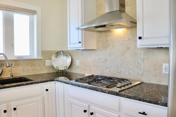 $1,895,000 | 562 Nashua Street, Seabrook, NH 03874