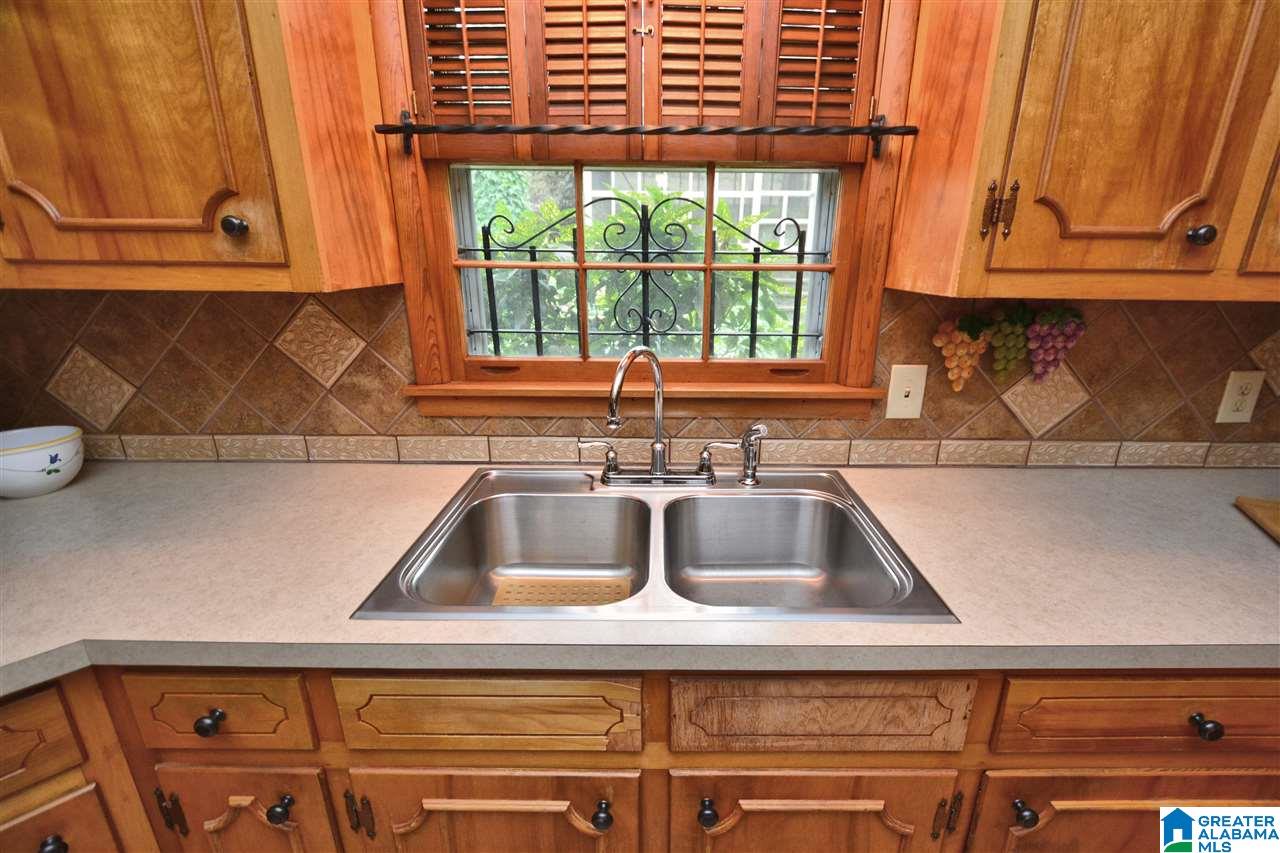 471 Del Rio Drive Birmingham, AL 35235 - Photo 13 of 34