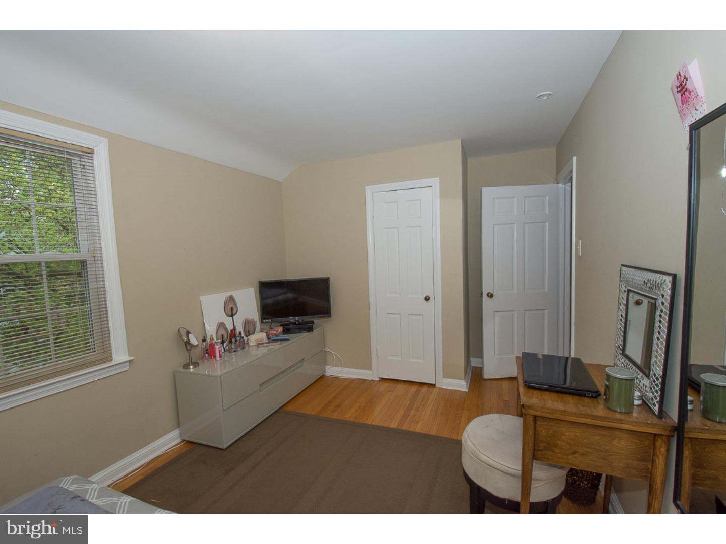 515 Hamilton Road Merion Station, PA 19066 - Photo 12 of 16