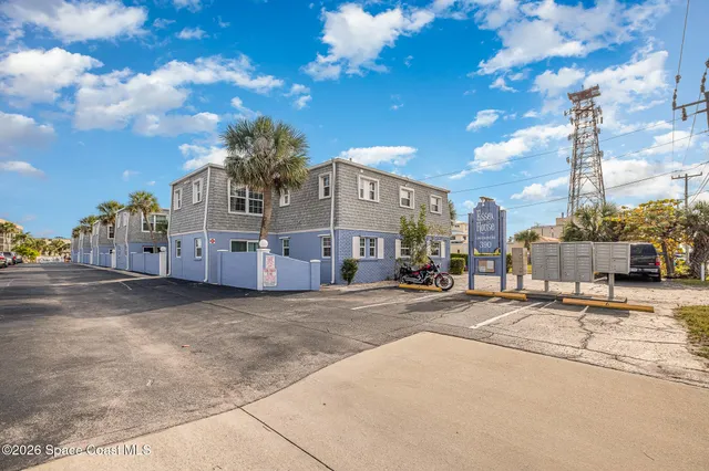 $1,350 | 390 West Cocoa Beach Causeway, Unit 244, Cocoa Beach, FL 32931