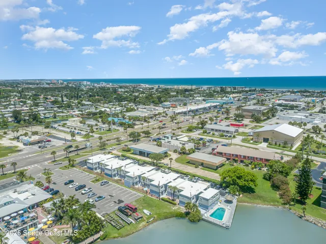$1,400 | 390 West Cocoa Beach Causeway, Unit 244, Cocoa Beach, FL 32931