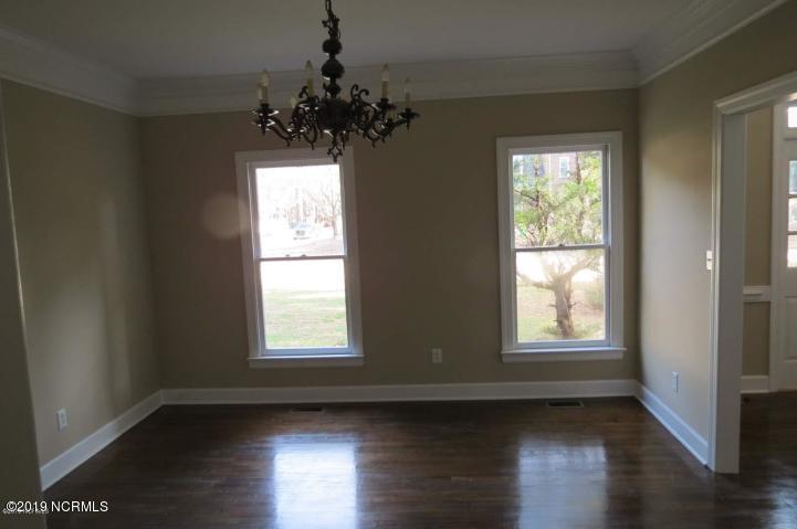 1319 Waverly Road Northwest Wilson, NC 27896 - Photo 3 of 13 2 Dining Room