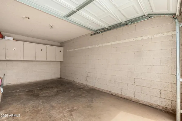 $179,000 | 2633 West Ocotillo Road, Unit 3, Phoenix, AZ 85017