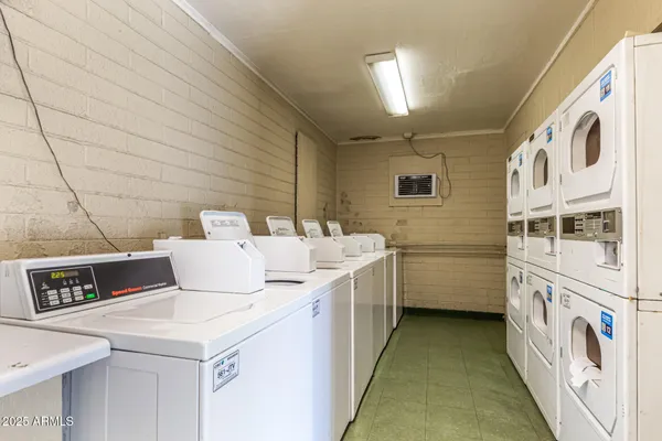 $179,000 | 2633 West Ocotillo Road, Unit 3, Phoenix, AZ 85017