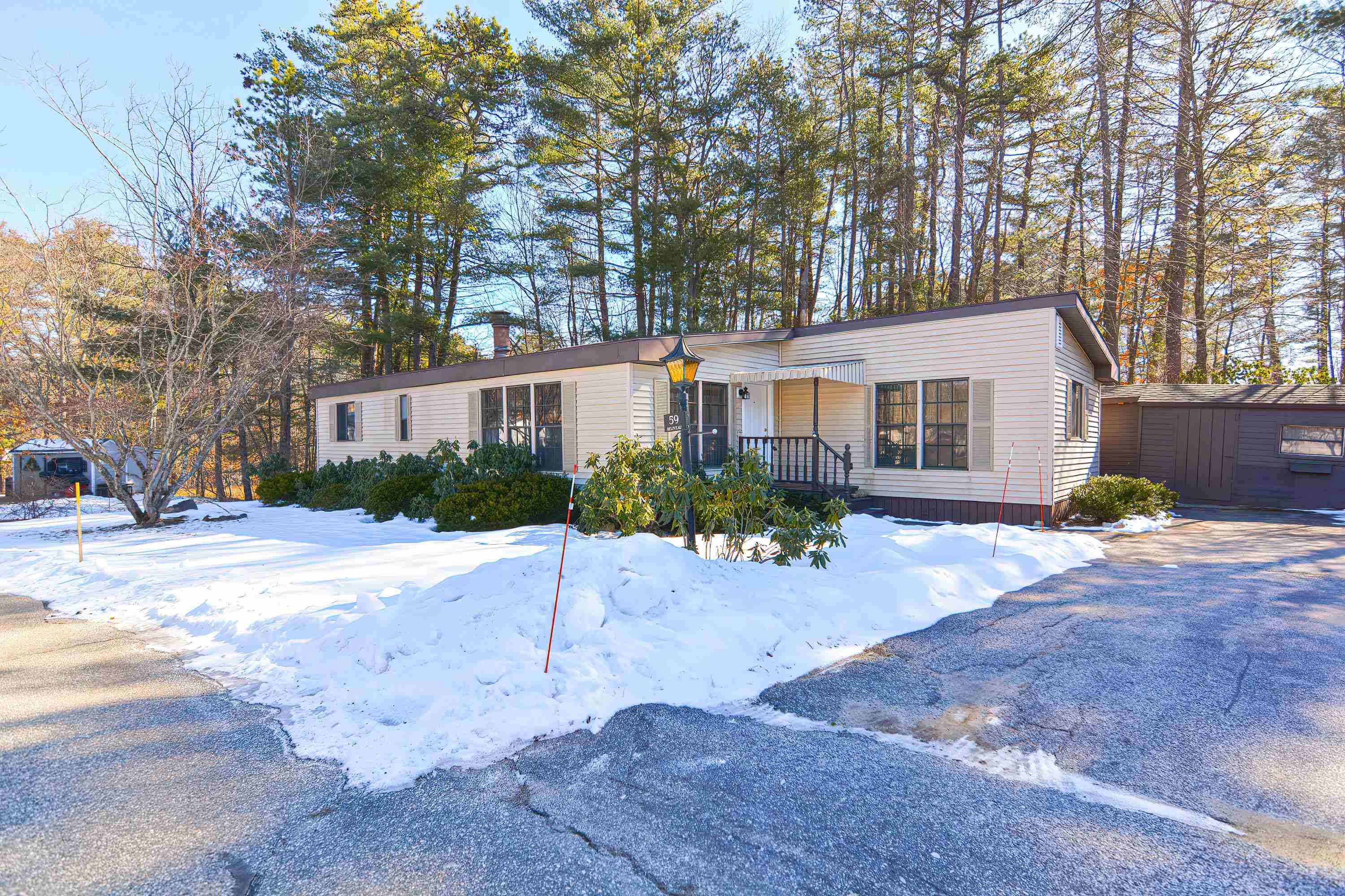 59 Rachael Circle Goffstown, NH 03045 - Photo 1 of 18
