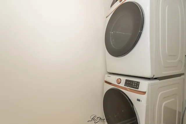 $649,999 | 55 Oak Creek Drive, Yorkville, IL 60560