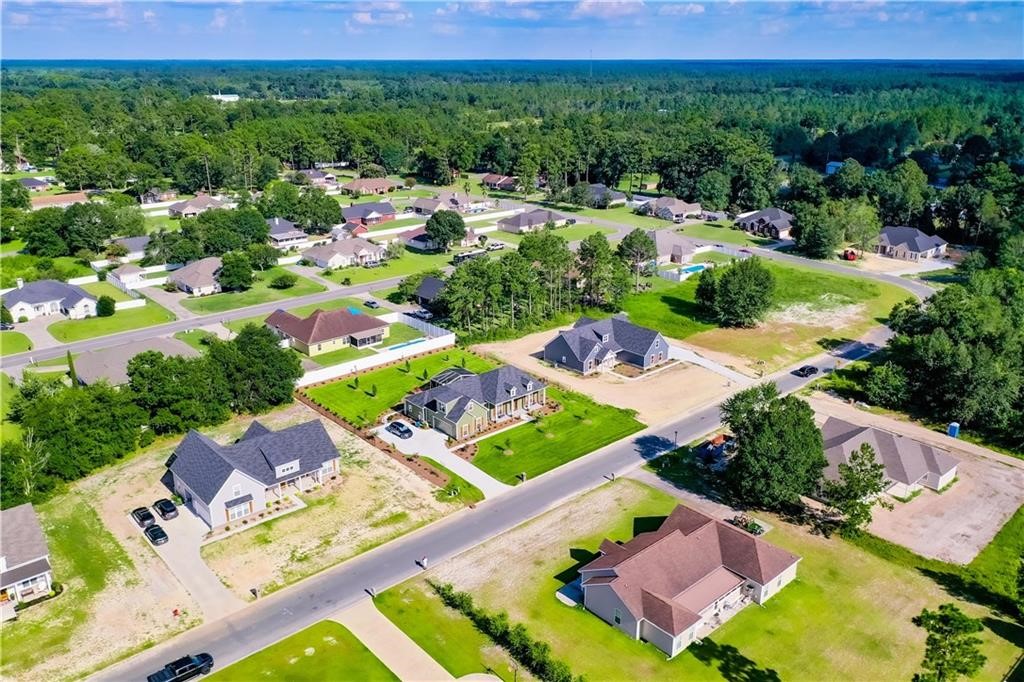 627 Saddle Circle Waycross, GA 31503 - Photo 7 of 56