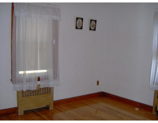 4 MacArthur Road Peabody, MA 01960 - Photo 6 of 9 Gallery Image 6