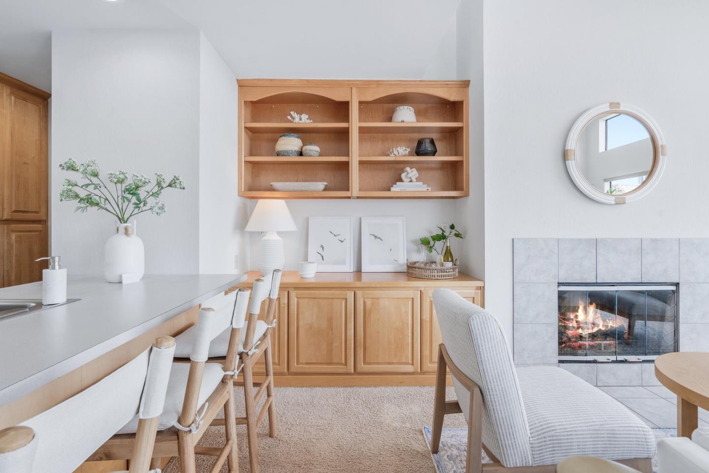 101 Shell Road, Unit 271 Watsonville, CA 95076 - Photo 18 of 43 a dining room with furniture and a fireplace