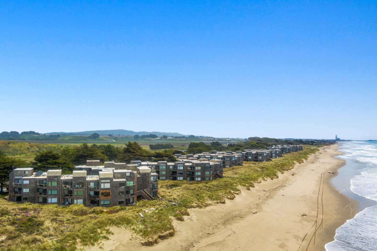 101 Shell Road, Unit 271 Watsonville, CA 95076 - Photo 43 of 43 a view of city and ocean