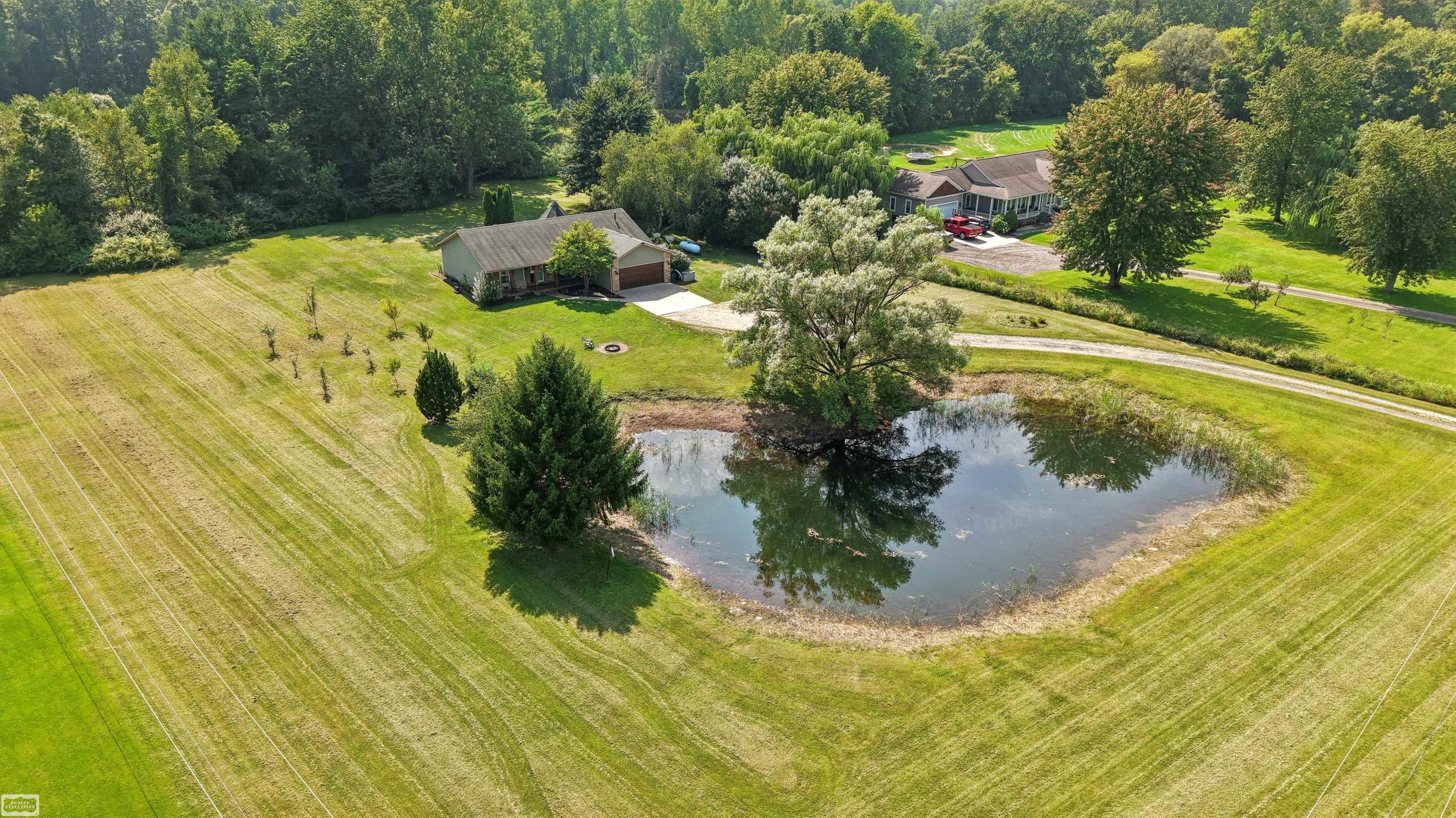 5765 Roberts Road Marine City, MI 48039 - Photo 1 of 34 50220656-20ed0554-03c8-4f40-bb88-43eb46e17ad7.JPG