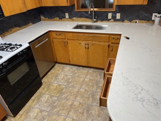 7001 Twin Crest Drive Austin, TX 78752 - Photo 4 of 14 a view of utility room