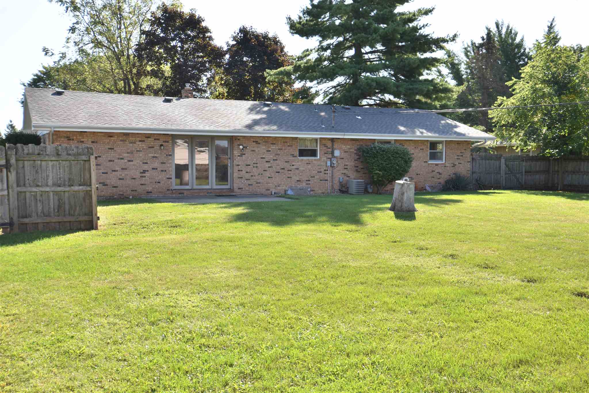 51653 Orange Road South Bend, IN 46628 - Photo 8 of 34 Gallery Image 8