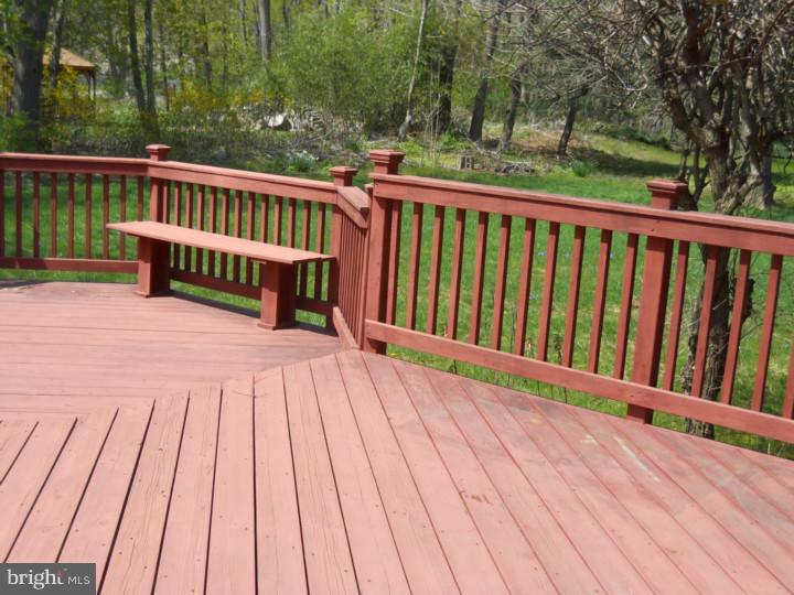 9 Yeger Road West Windsor, NJ 08550 - Photo 7 of 8 Gallery Image 7