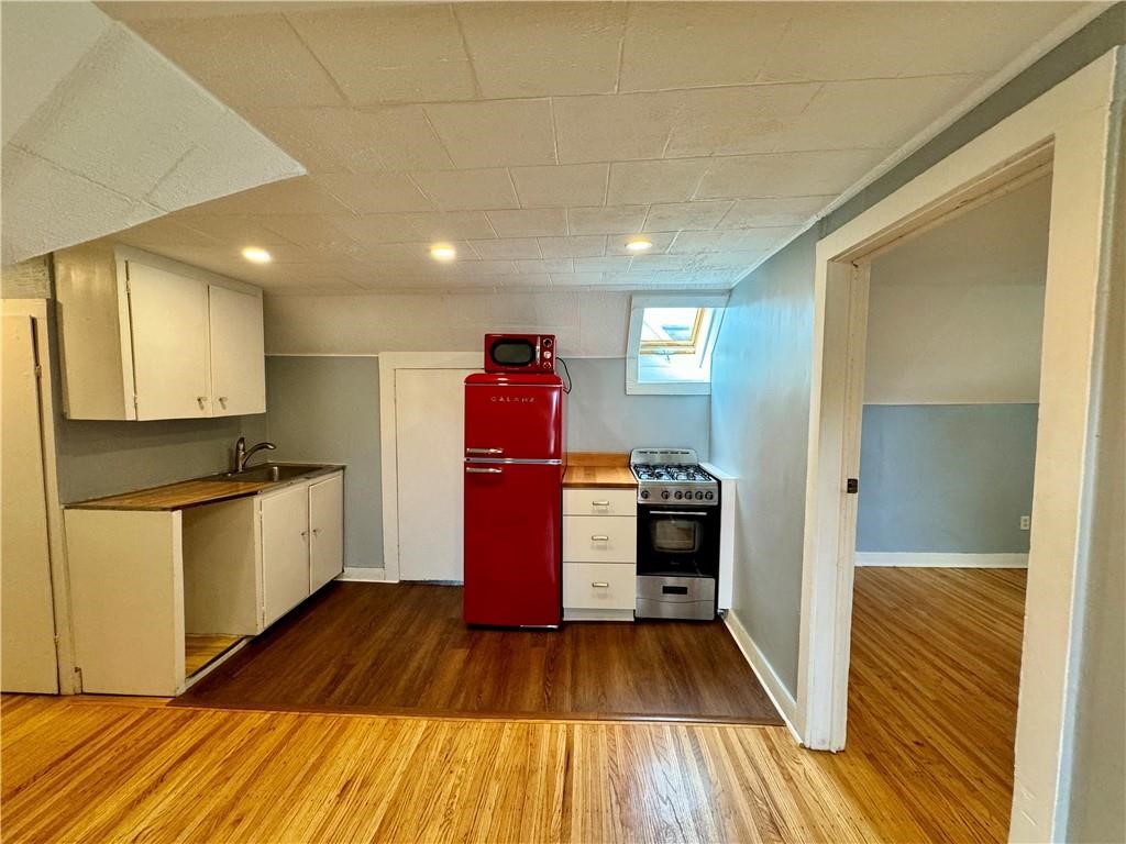 2 Sumner Park Rochester, NY 14607 - Photo 2 of 6