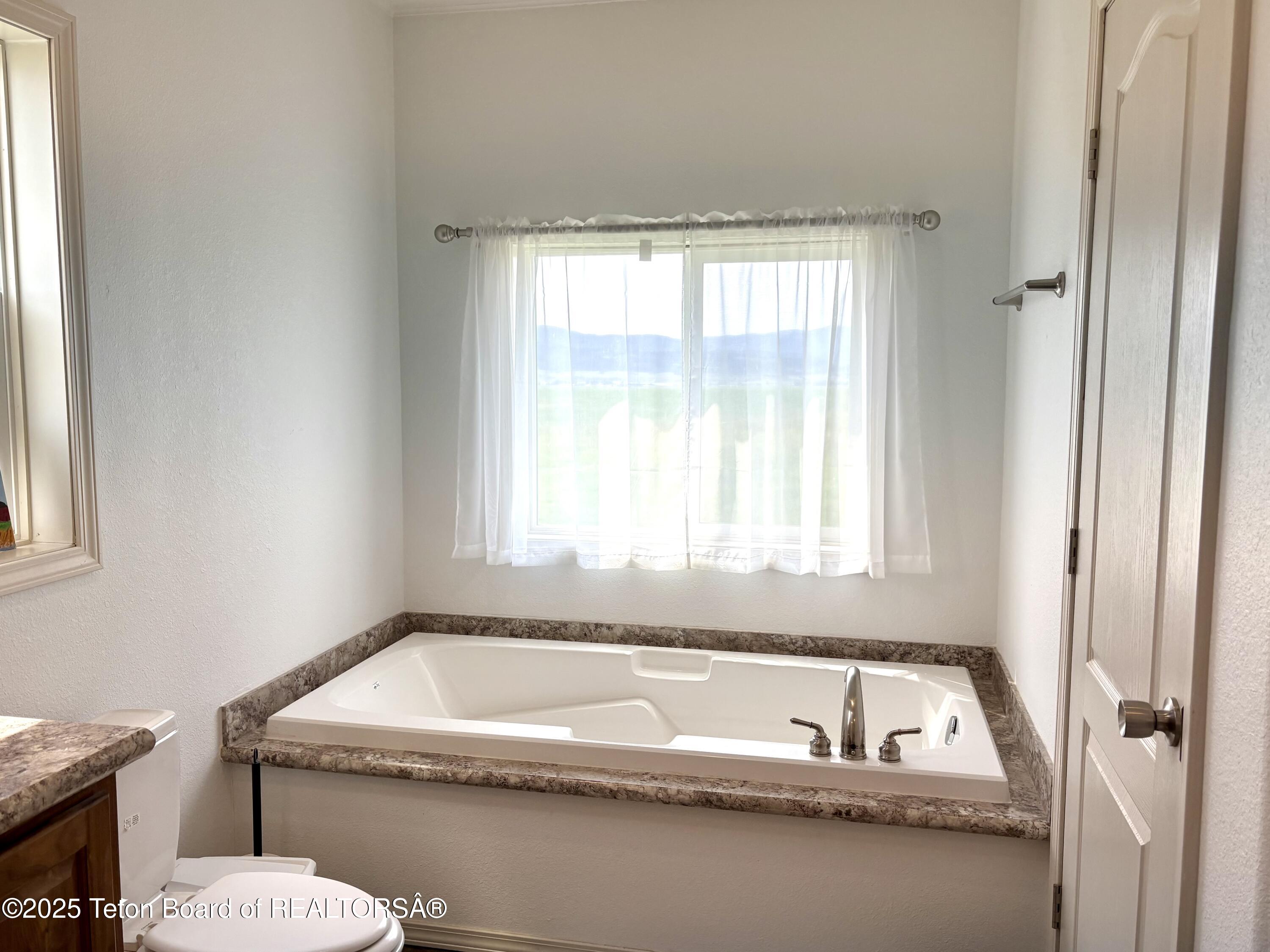 36 Ruckus Road Freedom, WY 83120 - Photo 28 of 56 Main Bath Soaker Tub
