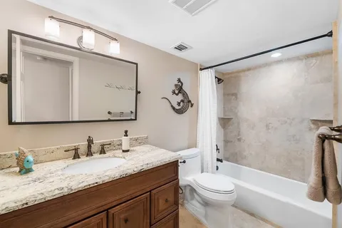 $835,000 | 511 Bayshore Drive, Unit 501, Fort Lauderdale, FL 33304