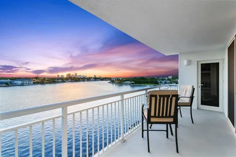 $835,000 | 511 Bayshore Drive, Unit 501, Fort Lauderdale, FL 33304