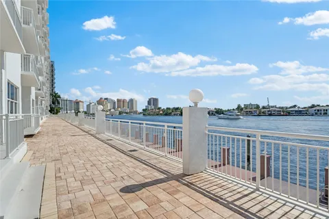 $835,000 | 511 Bayshore Drive, Unit 501, Fort Lauderdale, FL 33304