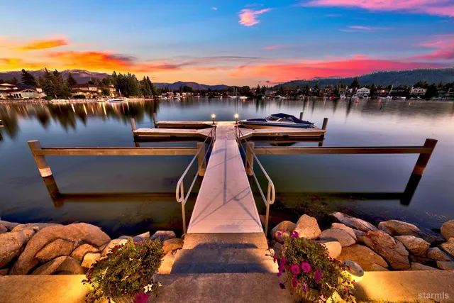 a picture of a building with a fountain