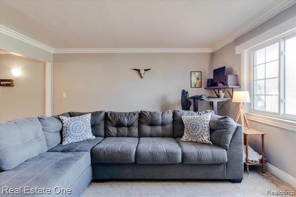 2245 Walton Blvd., Unit 54 Rochester, MI 48309 - Photo 6 of 20 16.jpg