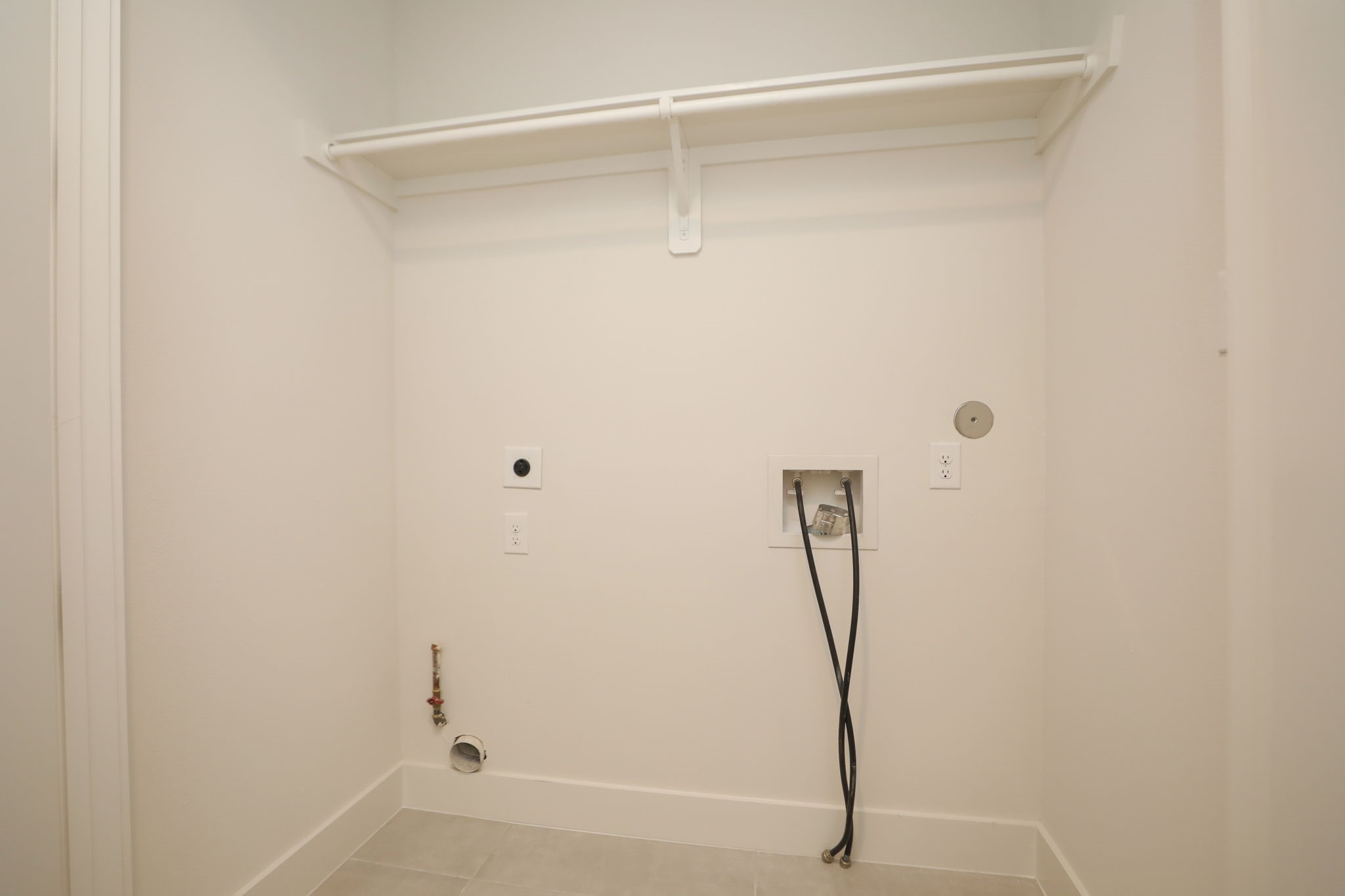1537 West 24th Street, Unit C Houston, TX 77008 - Photo 24 of 34 a bathroom with a shower