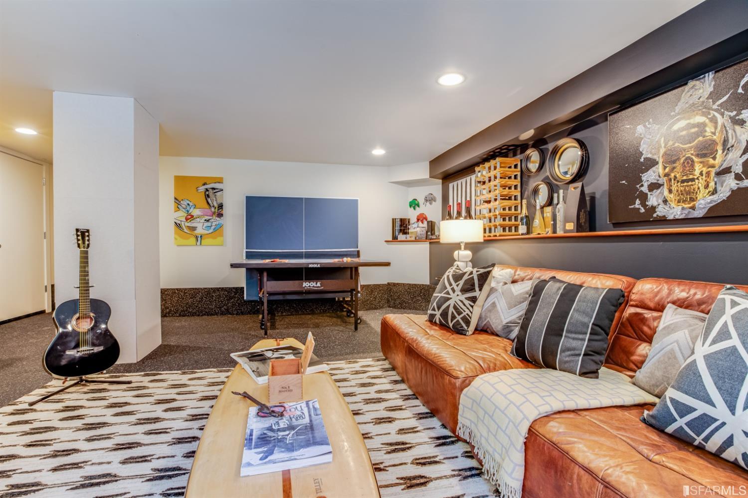 275 Shipley San Francisco, CA 94103 - Photo 70 of 95 a living room with furniture and kitchen view