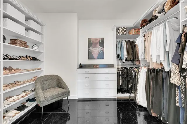 a view of walk in closet