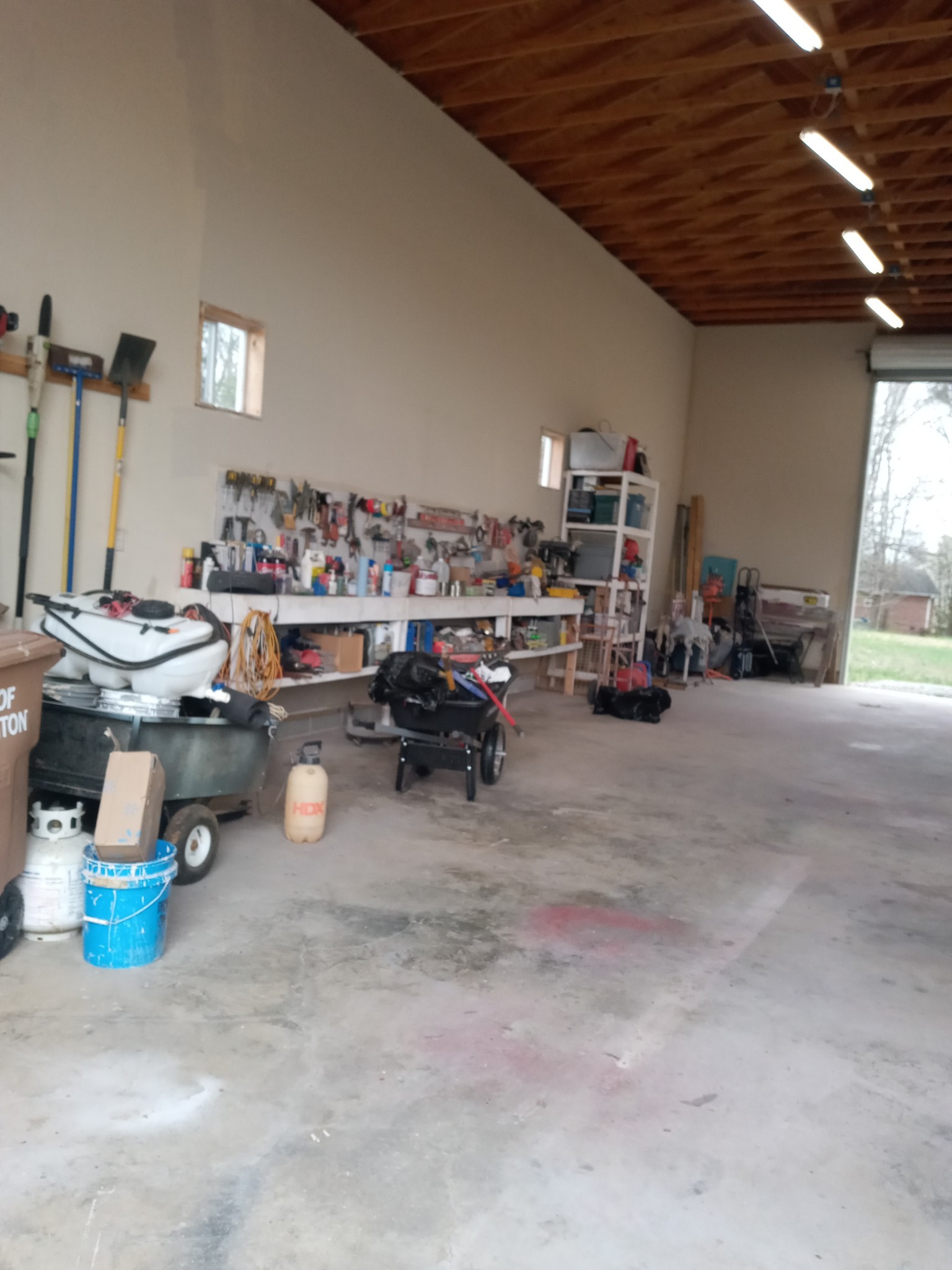 652 Timber Ridge Drive Lexington, TN 38351 - Photo 18 of 28 a room with lots of clutter and chairs