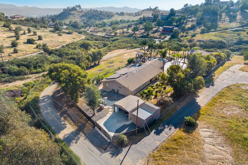 15420 Sierra Grande Road Valley Center, CA 92082 - Photo 37 of 40