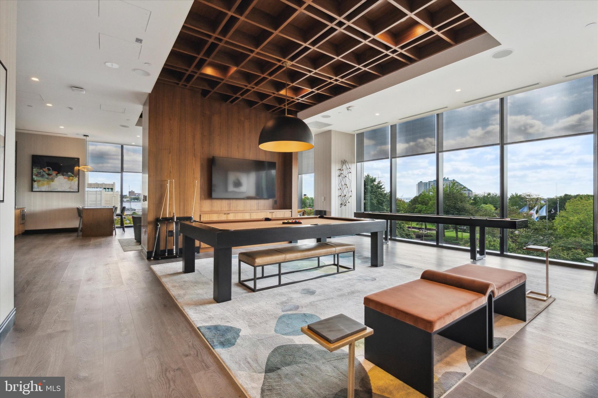 1-5 Dock Street, Unit 1707 Philadelphia, PA 19106 - Photo 18 of 44