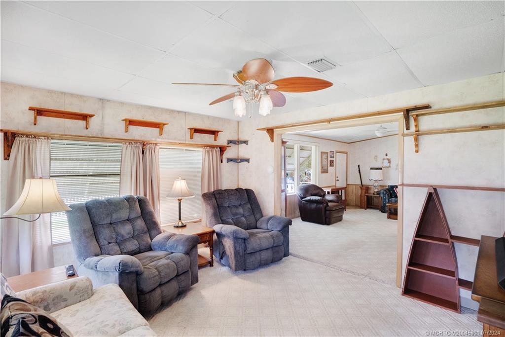 1241 Chobee Loop Okeechobee, FL 34974 - Photo 32 of 41 Gallery Image 32