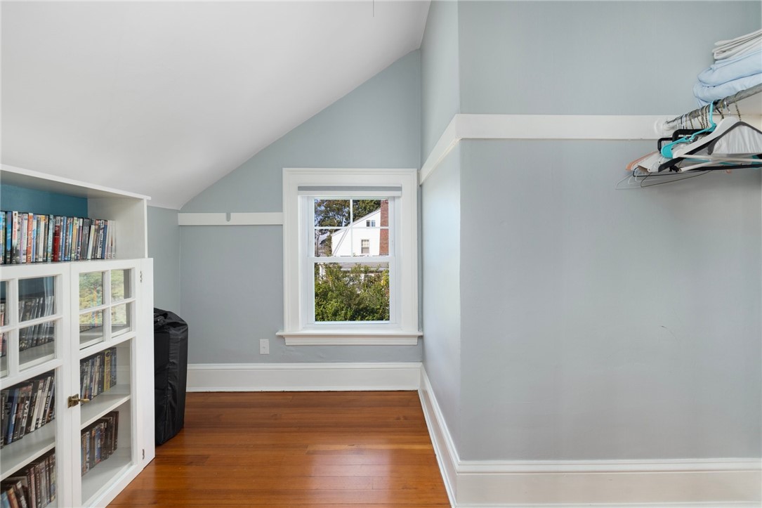 127 West Main Road Middletown, RI 02842 - Photo 21 of 33 Walk in closet