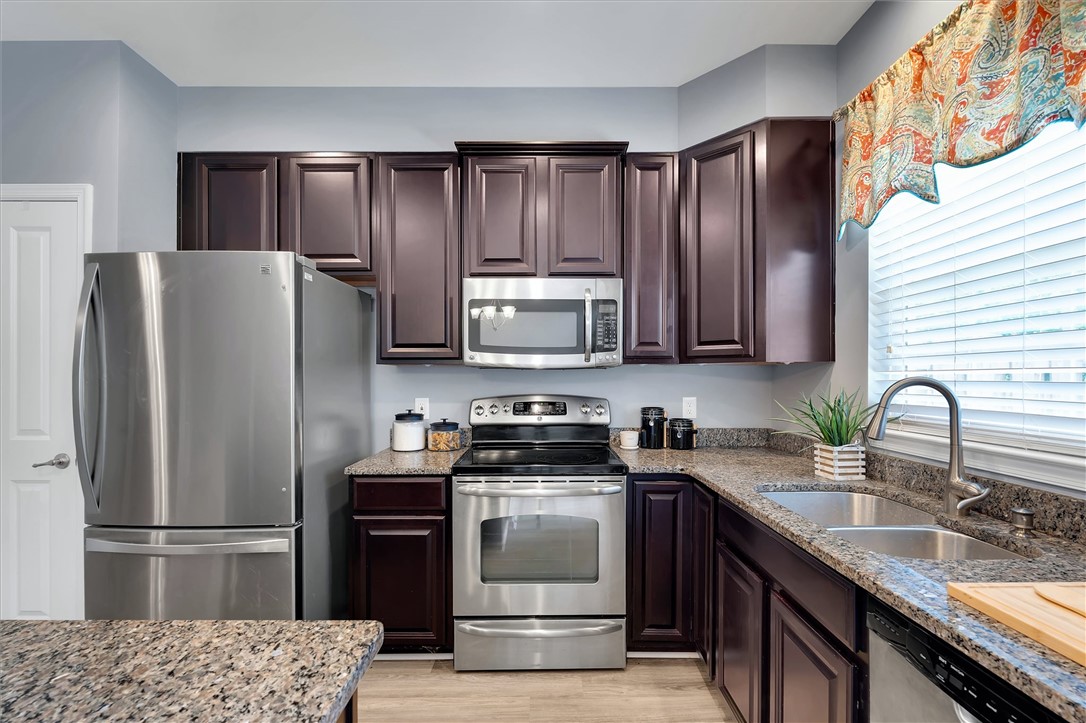 108 Awendaw Way Greenville, SC 29607 - Photo 14 of 29