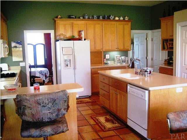 2060 Stallion Road Cantonment, FL 32533 - Photo 12 of 24 LARGE WONDERFUL KITCHEN