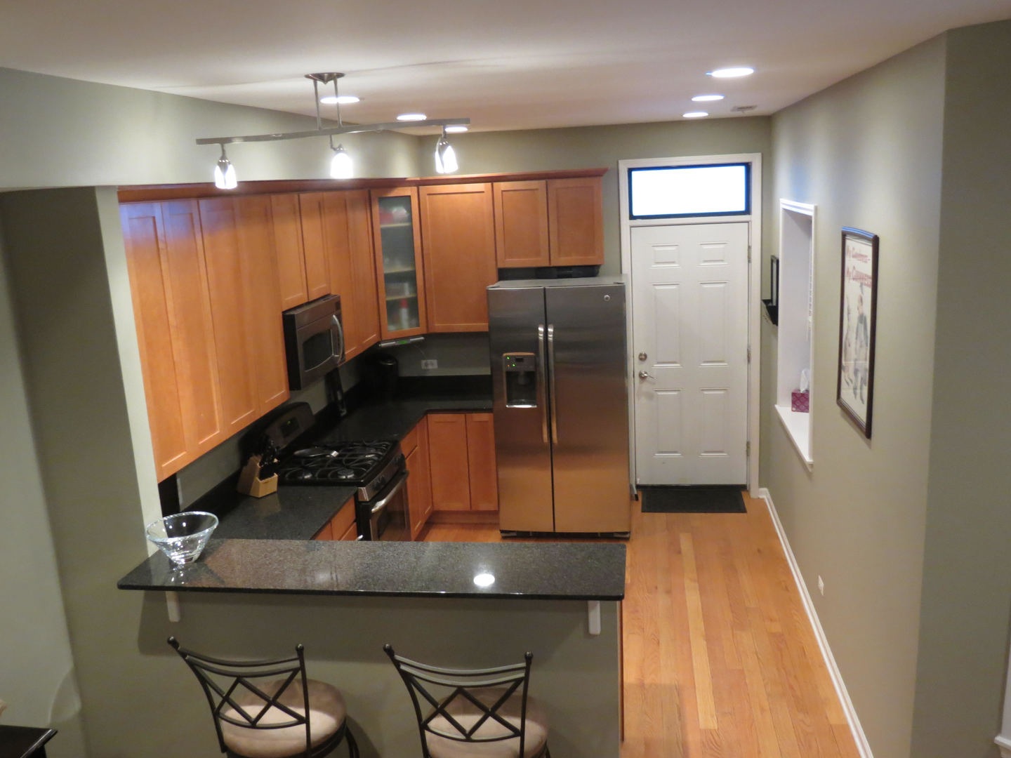 3054 West Addison Street, Unit 1 Chicago, IL 60618 - Photo 5 of 21