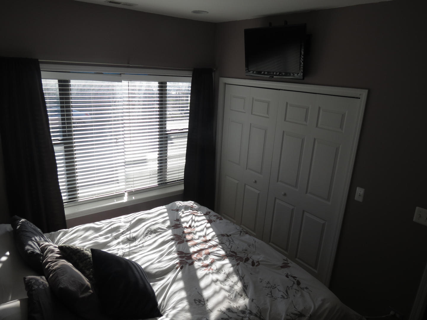 3054 West Addison Street, Unit 1 Chicago, IL 60618 - Photo 8 of 21