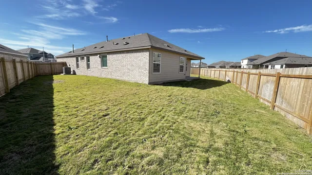 $2,100 | 612 Waterway Avenue, Hutto, TX 78634