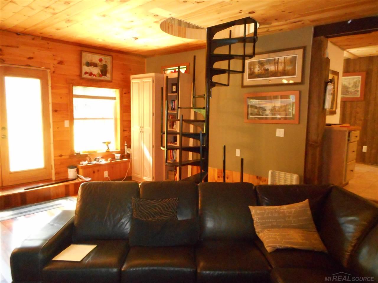 4180 Lakeshore Road Lexington, MI 48450 - Photo 15 of 42 31324847-14.JPG