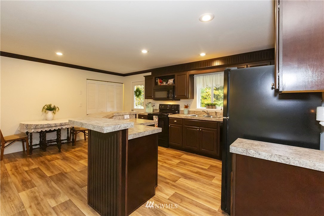 4431 Feigley Road West Port Orchard, WA 98367 - Photo 5 of 25 Gallery Image 5