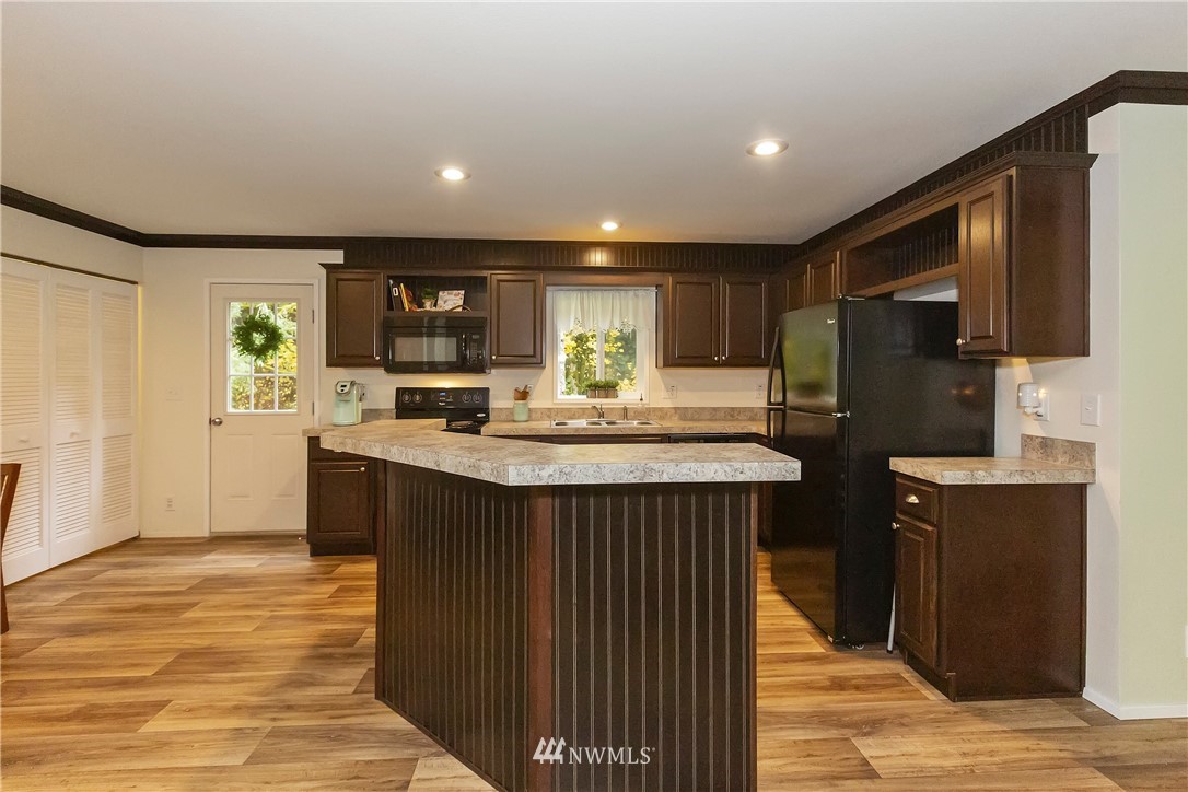 4431 Feigley Road West Port Orchard, WA 98367 - Photo 7 of 25 Gallery Image 7