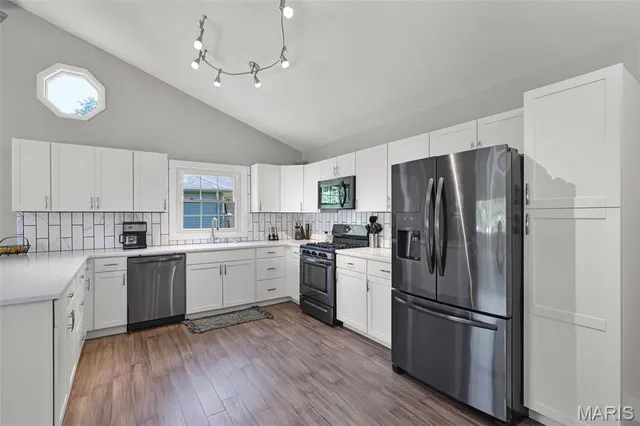 $485,000 | 1366 Biscay Drive, Edwardsville, IL 62025