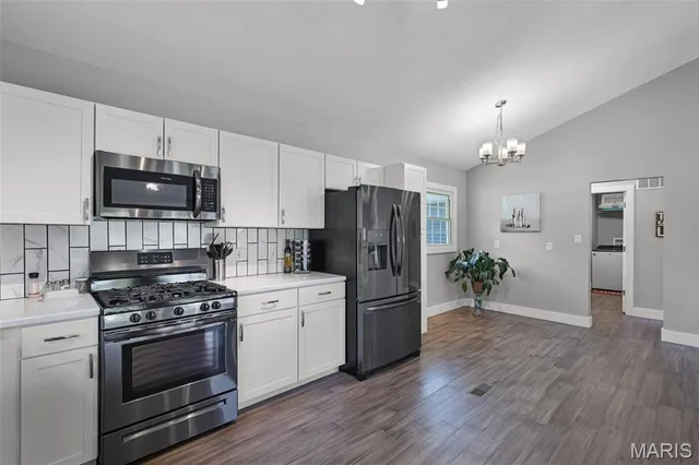 $485,000 | 1366 Biscay Drive, Edwardsville, IL 62025