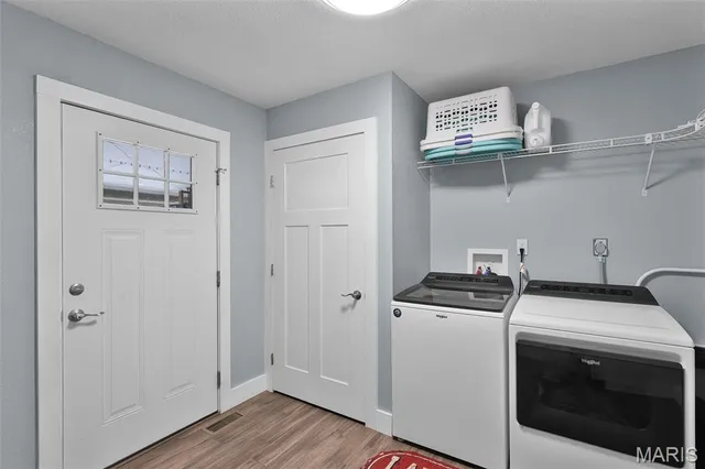 $485,000 | 1366 Biscay Drive, Edwardsville, IL 62025