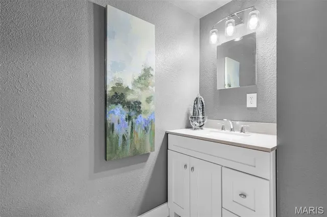 $485,000 | 1366 Biscay Drive, Edwardsville, IL 62025