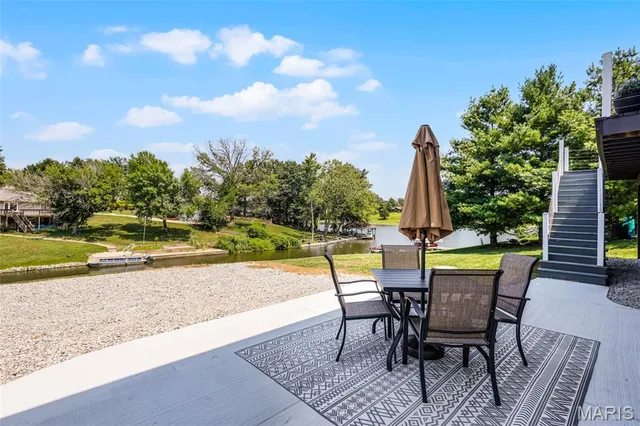 $485,000 | 1366 Biscay Drive, Edwardsville, IL 62025