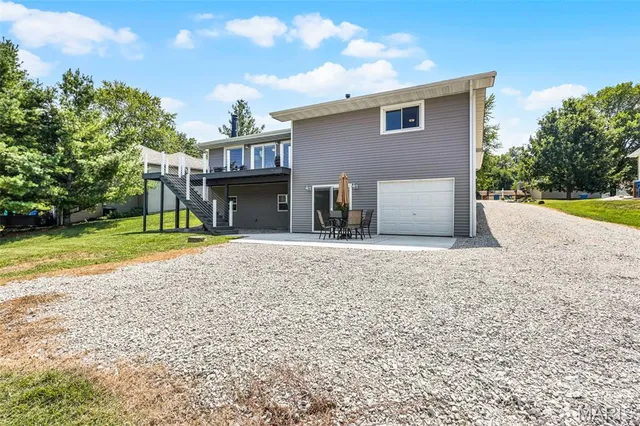 $485,000 | 1366 Biscay Drive, Edwardsville, IL 62025