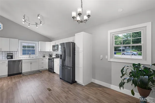 $485,000 | 1366 Biscay Drive, Edwardsville, IL 62025