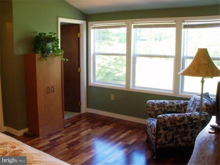 2445 County Line Road Telford, PA 18969 - Photo 9 of 11